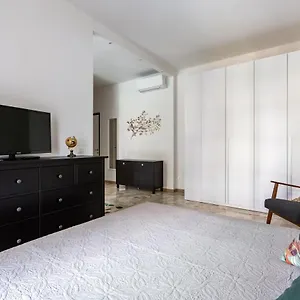 Appartamento Piazzale Udine Balcony, Milano